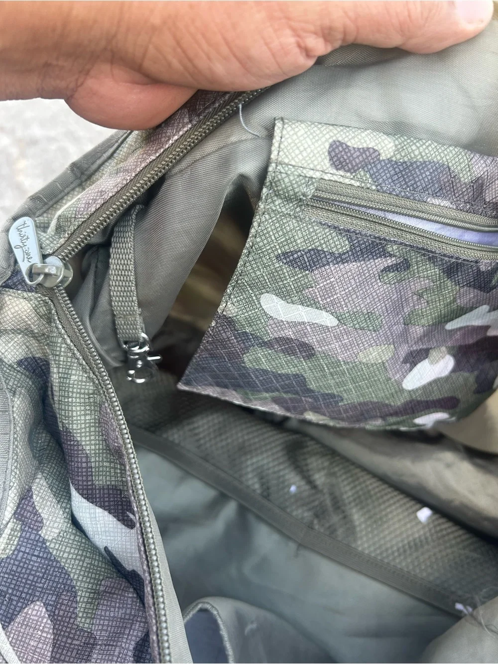 Thirty One All Pro Tote Bag Men's Camouflage with Shoulder Strap Sz 16”X15”X9”